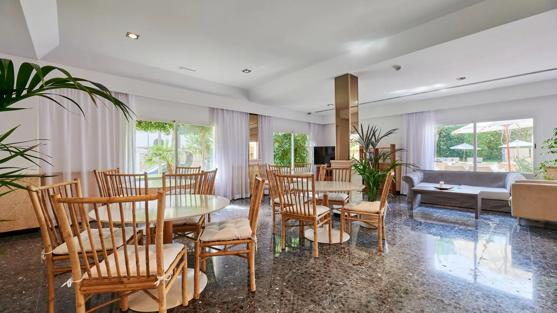 ****  Roc Oberoy - Adults Only Hotell Peguera Spanien